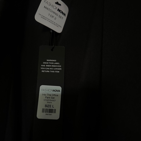 FASHION NOVA Into the Office Pant Set - Picture 7 of 7